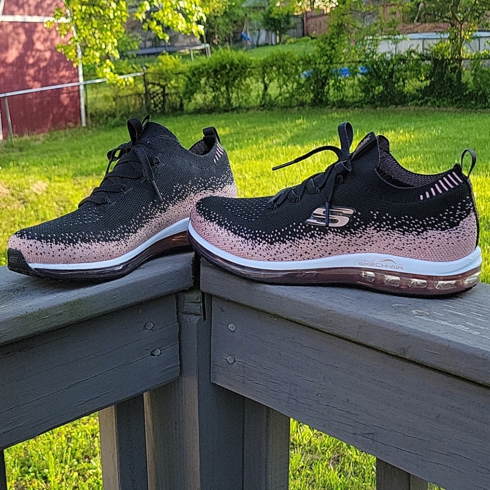 Skechers Skech-Air in Sweet Sunrise size 8